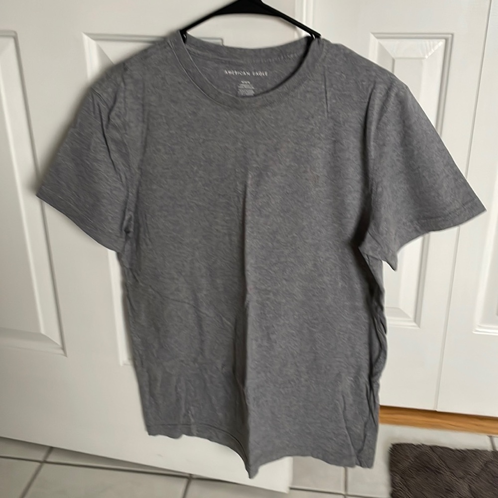 American Eagle Mens T shirt